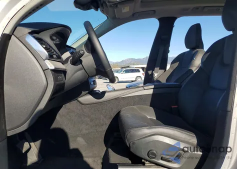 2024 Volvo Xc90 Plus из США, поврежденный, VIN YV4H60CE9R1148211